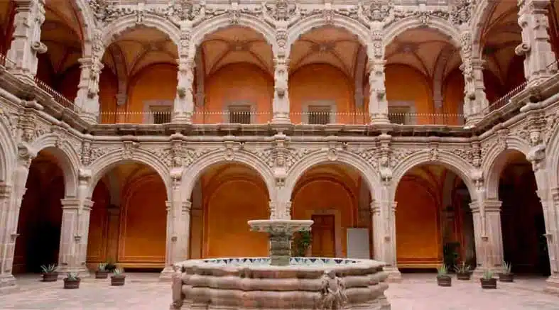 la historia la historia