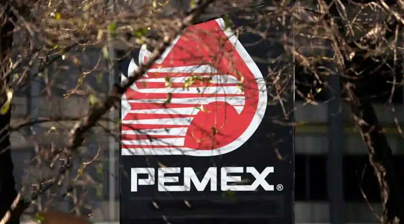 Ganancias de Pemex caen 66.8 % en primer semestre 1 Ganancias