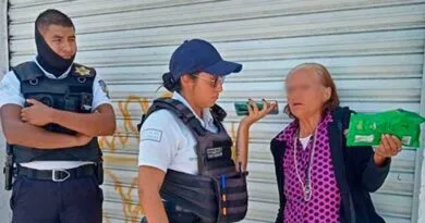 Policías