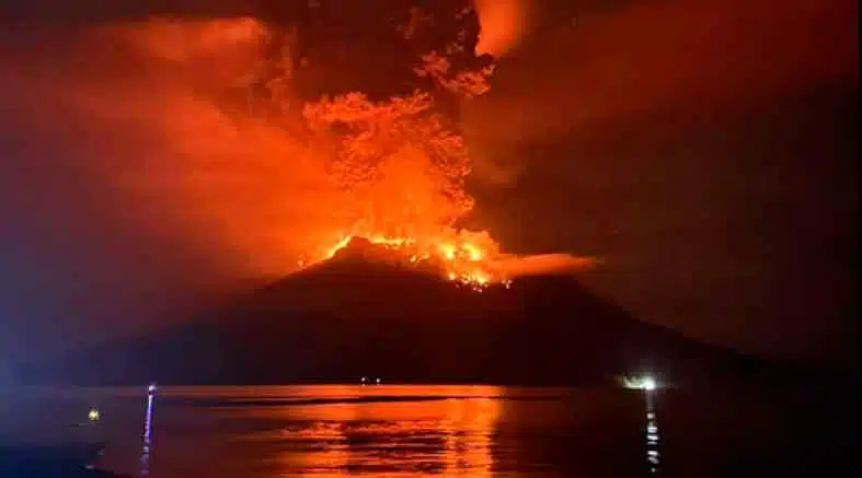 volcán Ruang