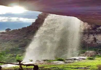 cascada Cueva
