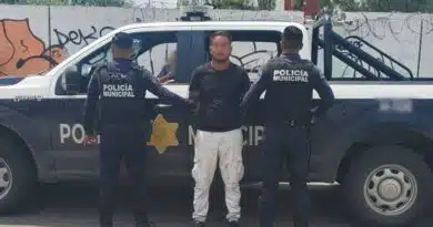 Policías