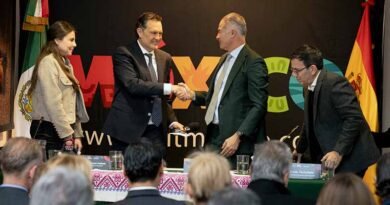 Presentan en