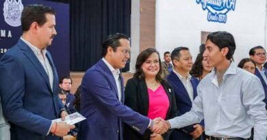 926 becas
