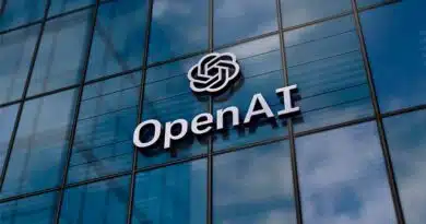 OpenAI considera
