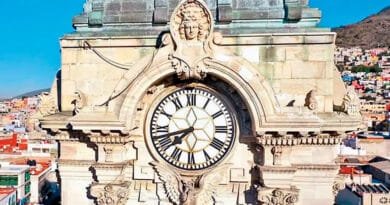 reloj monumental