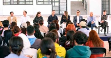 Chepe Guerrero entrega barda perimetral en Escuela de Bachilleres 4 Chepe