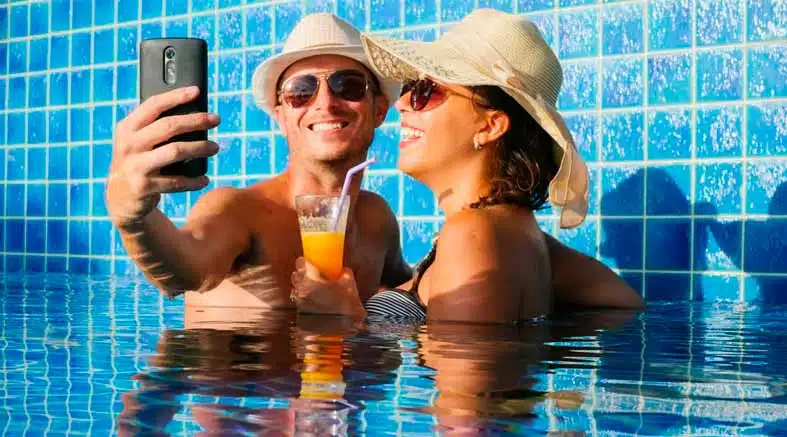 Son tan felices que no lo publican en las redes sociales 1 Publican