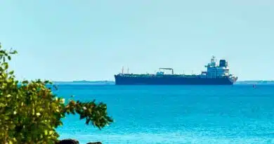 Llega a puerto cubano un petrolero con carga puerto cubano