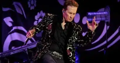 Emmanuel festejó 50 años de carrera artística Emmanuel