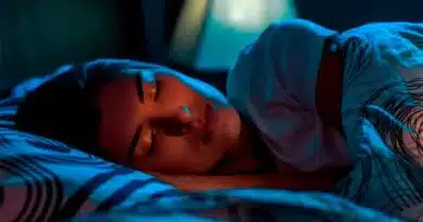 ¿Sientes que te caes mientras duermes? te caes