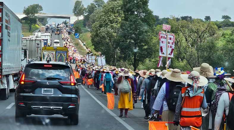 Peregrinación Femenil al Tepeyac concluye su paso por Querétaro 1 Peregrinación
