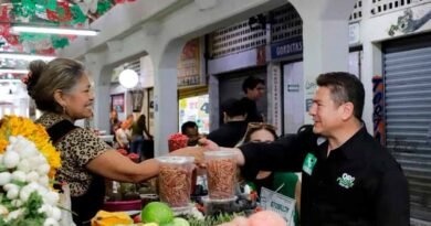 Astudillo va por un programa integral para mercados y tianguis Astudillo