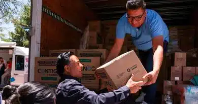 Luis Nava supervisa la jornada Contigo y tu Bebé Luis Nava