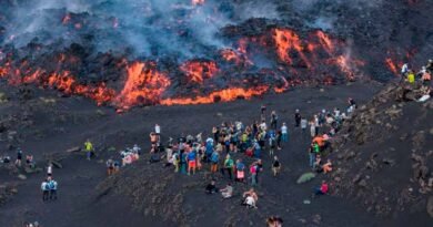 Turista muere al escalar el volcán Etna; fue impactado por un rayo Turista