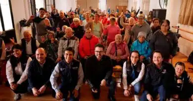Titular de la SEDESOQ visita Club de las Personas Adultas Mayores Titular