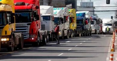 Transportistas anuncian paro nacional por tiempo indefinido Transportistas